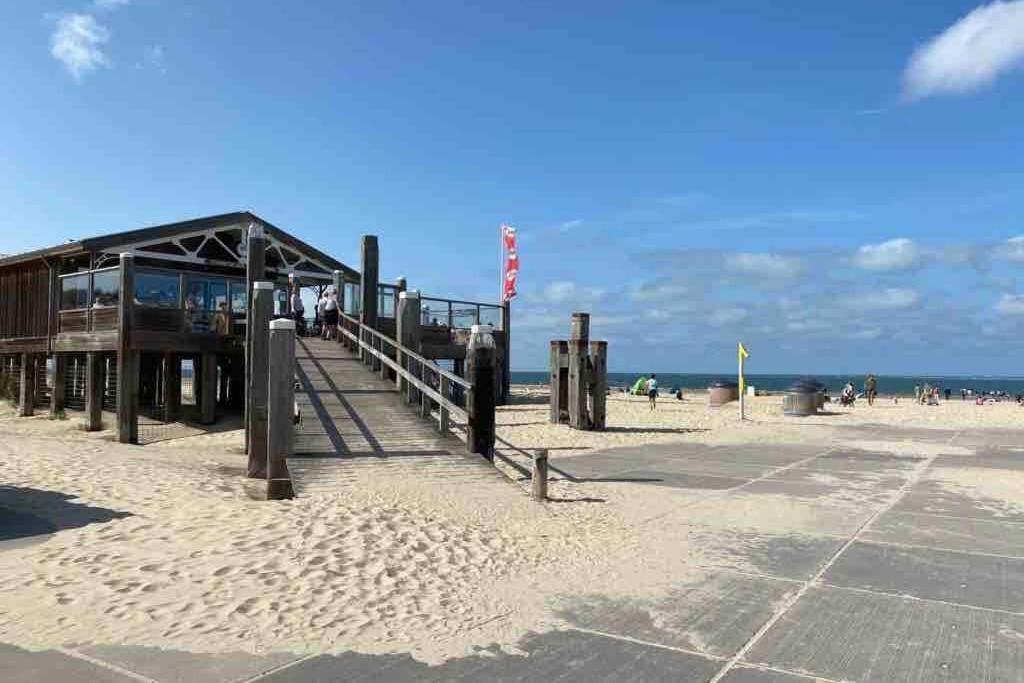 Chalet In Renesse Exterior photo